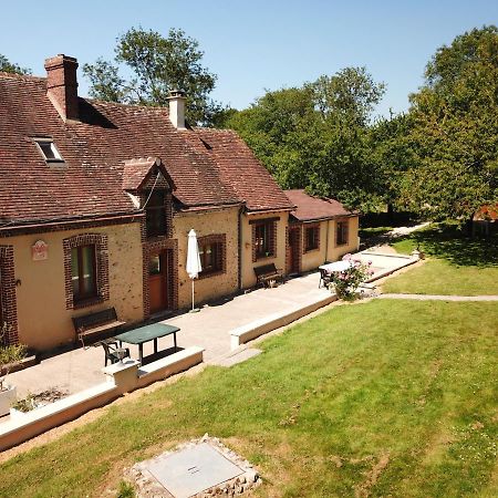 Les Gites De La Maison Lierue Thiron-Gardais Exterior photo